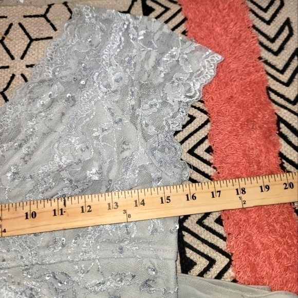 MARINA GRAY BEADED LACE CAP SLEEVE MAXI DRESS, SZ 10 - Picture 9 of 11